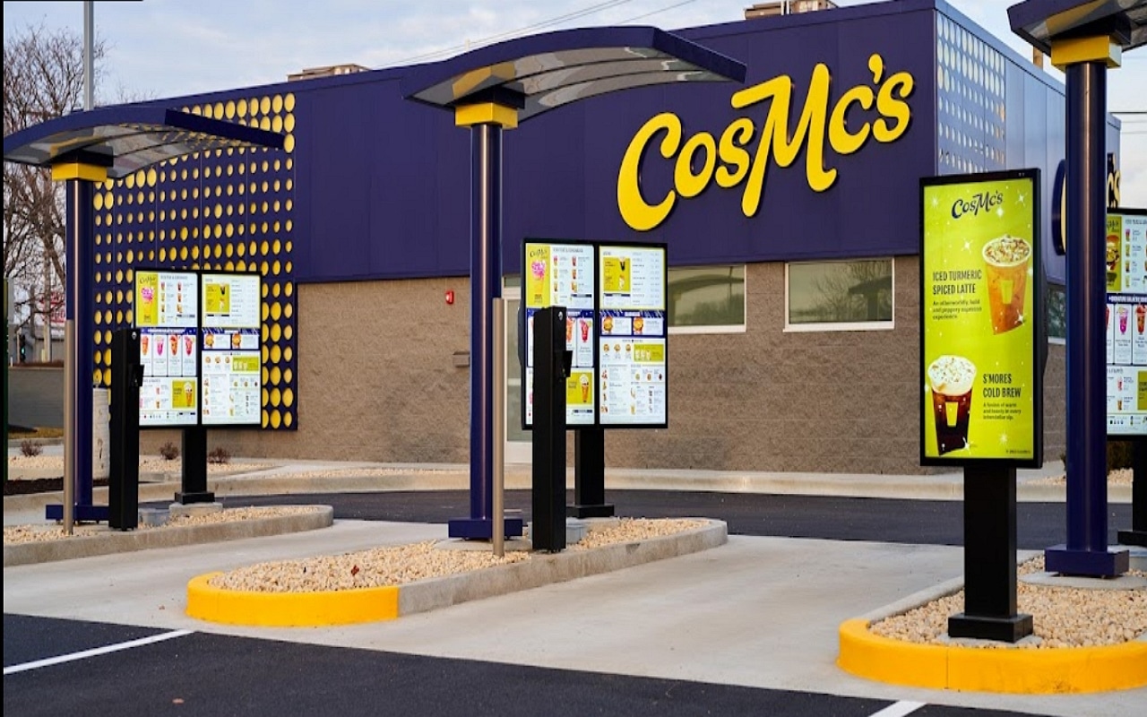 nouveau restaurant du groupe macdonald's appelé CosMc's spécialisé dans les boissons.
