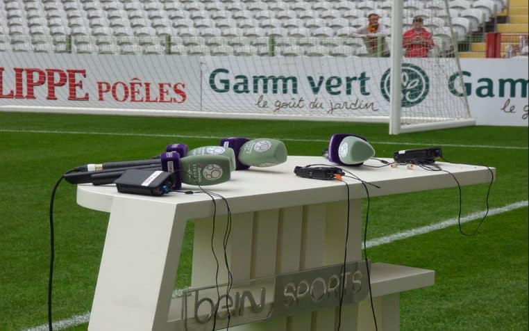beInsport plateau terrain pour rencontre de Ligue 2. La société lutte contre le piratage des retransmissions.