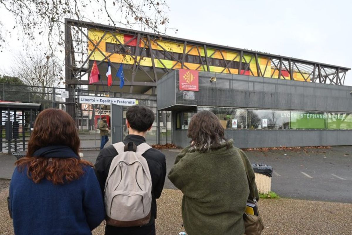 lycée Stéphane Hessel lyceen poignarde (2)