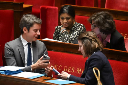 Gabriel Attal dissipé à l'Assemblée nationale