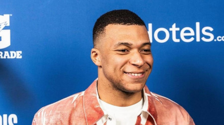 mbappé fait déposer comme marque sa célébration