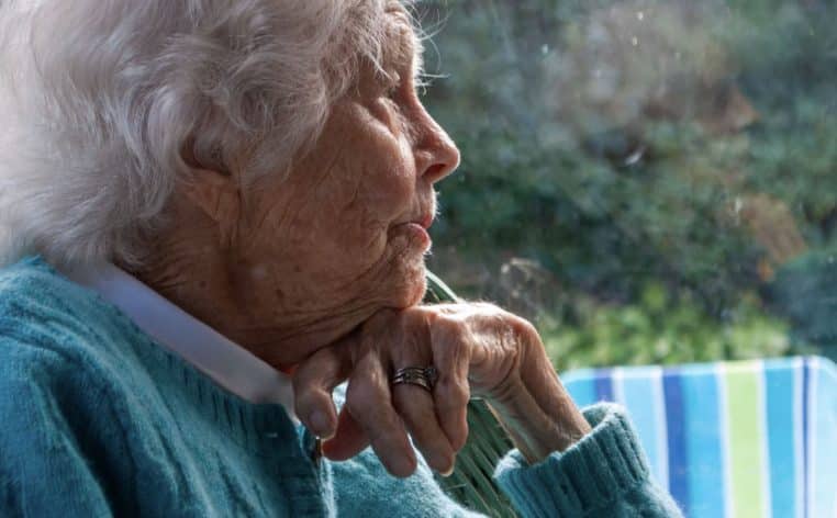 mère Ehpad argent comptes vidés enfants arnaque actu