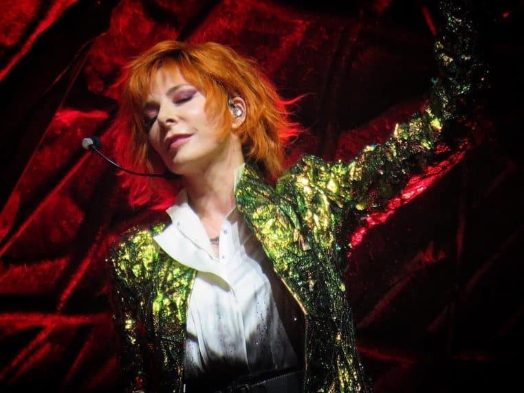 Mylène Farmer annonce un nouveau projet