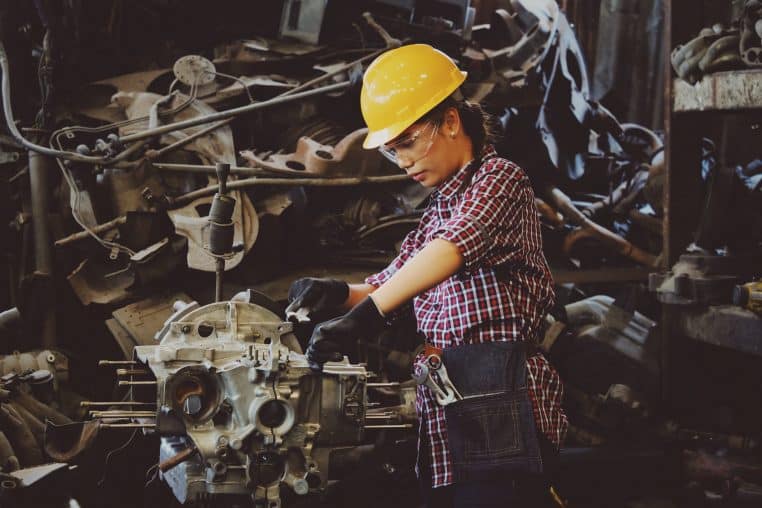 Les ouvriers non qualifiés à la tête du classement de métiers les moins bien payés