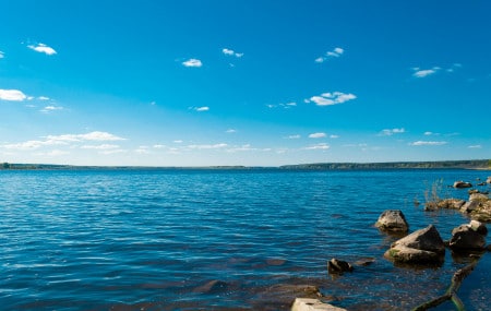 Deux corps repêchés dans un lac