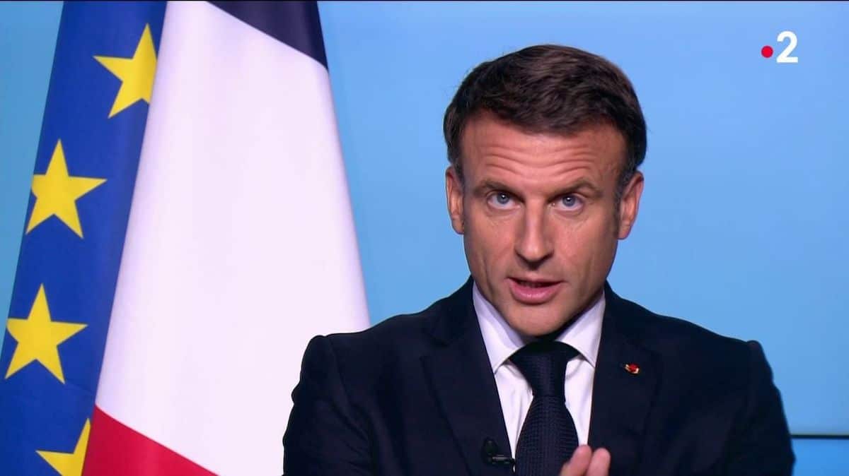 emmanuel macron face à la mort confidences