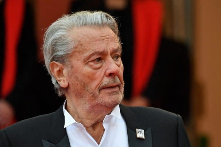 Alain Delon placé sous curatelle renforcée