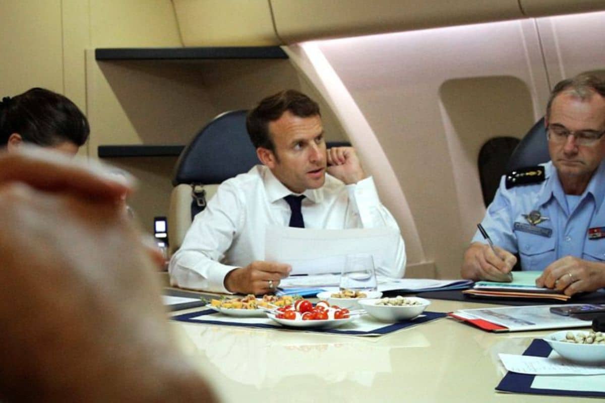 avion Macron (2)