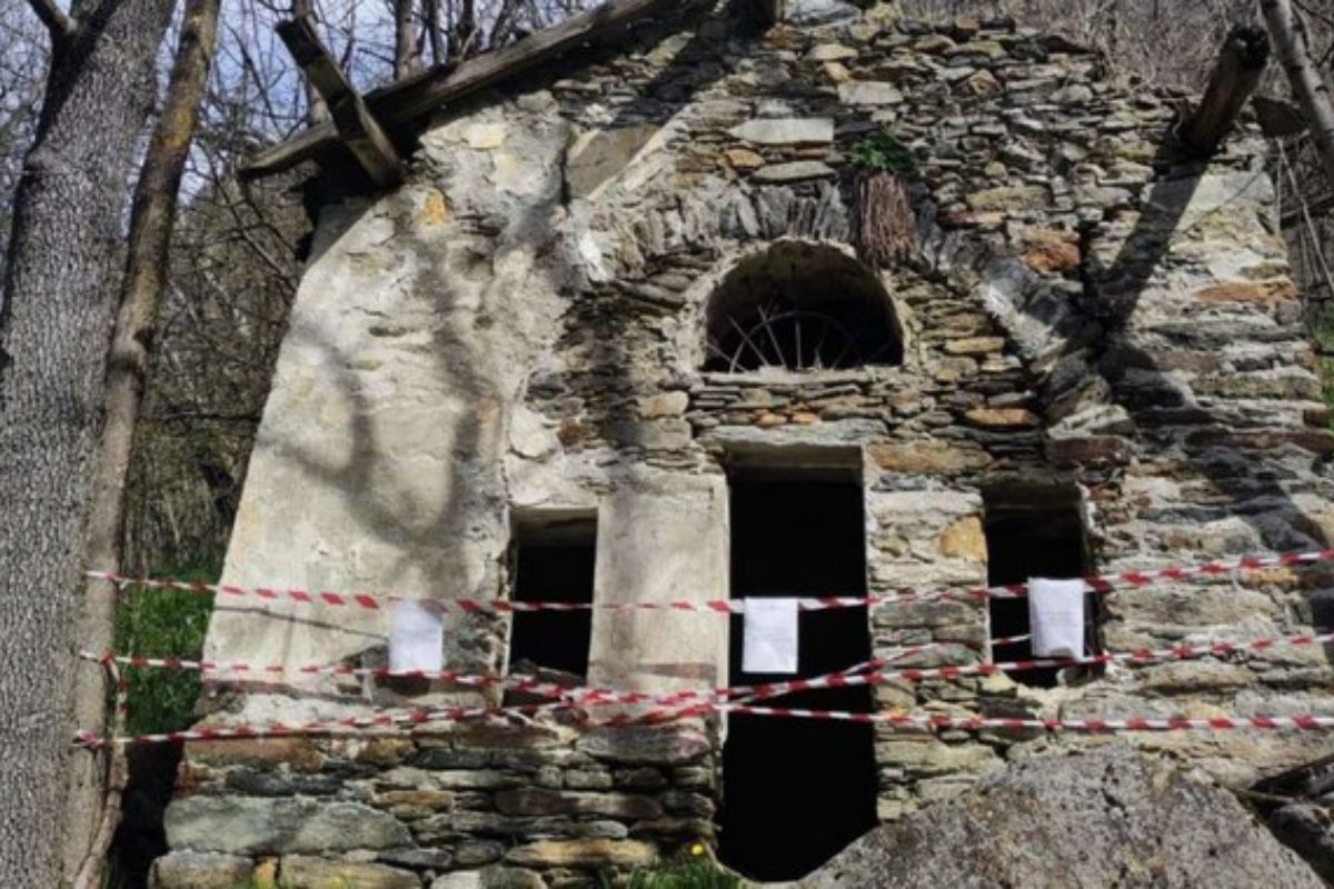 ruines eglise italie francaise 22 ans (2)
