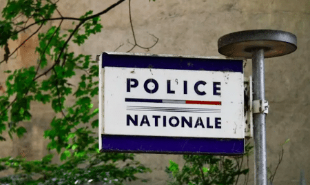 vichy commissariat homme suicide policier