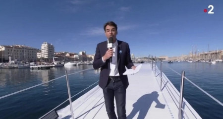 thomas sotto braguette ouverte france 2 chambre