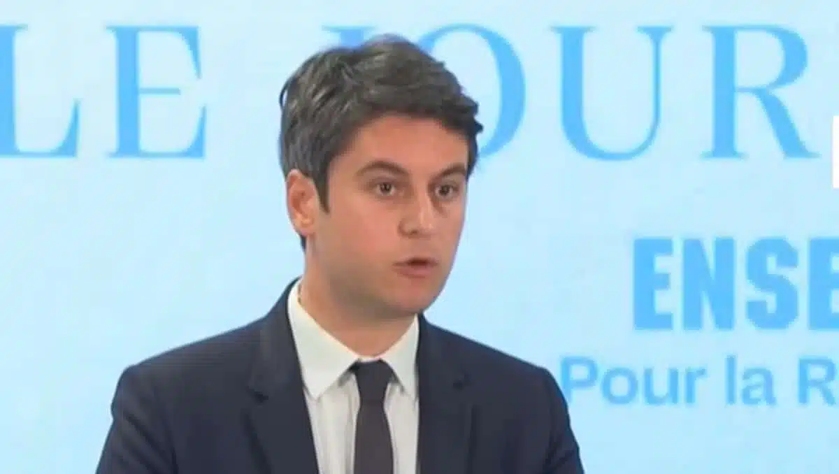 gabriel attal lapsus tele travail passe pas
