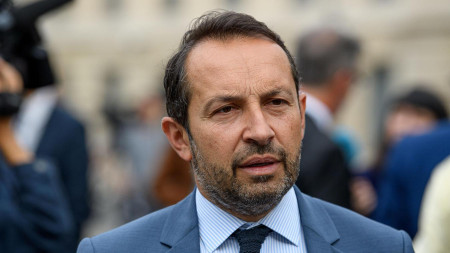 Image illustration, le député Sébastien Chenu revient sur une mesure du RN