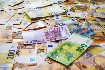 banknotes, currency, finance, augmentation salaire 100 €