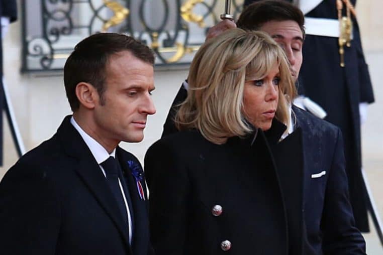 emmanuel et brigitte macron elysee (2)