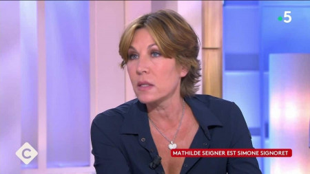 mathilde seigner proche jordan bardella