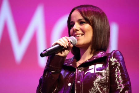 Alizee Concert Surprise