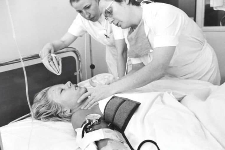 accident route sylvie vartan @parismatch