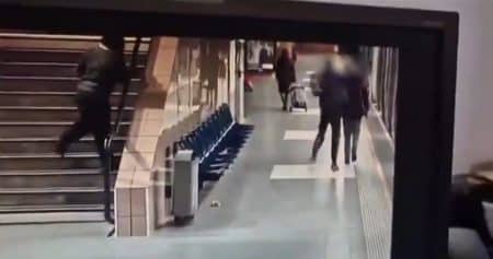 Un homme poignardé dans le métro lyonnais