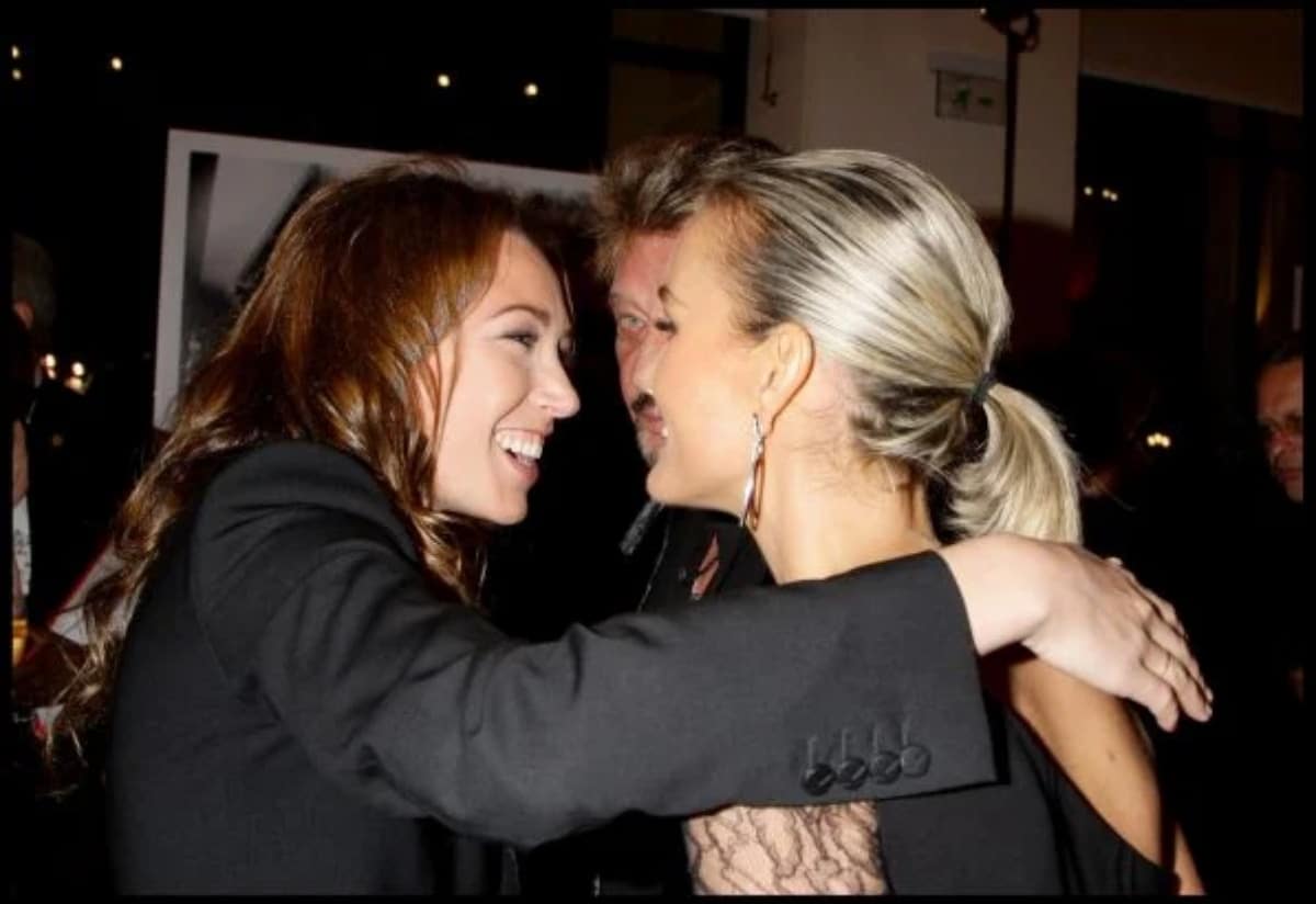 16 Laeticia Hallyday clash laura smet point de vue laetitia