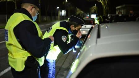 Adolescente police recherches
