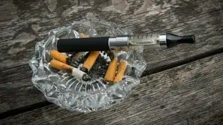 Vapoter vs cigarette