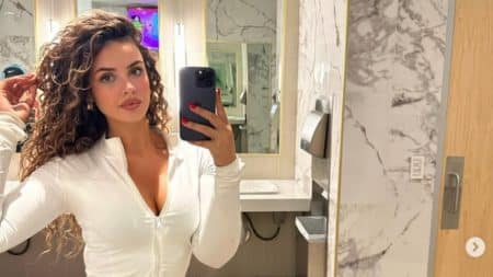 La coiffeuse Evana Maria est devenue virale pour son talent hors norme