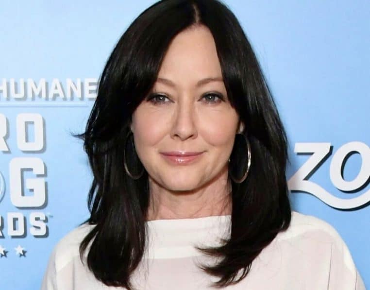 shannen doherty ce quelle a cache proche cancer