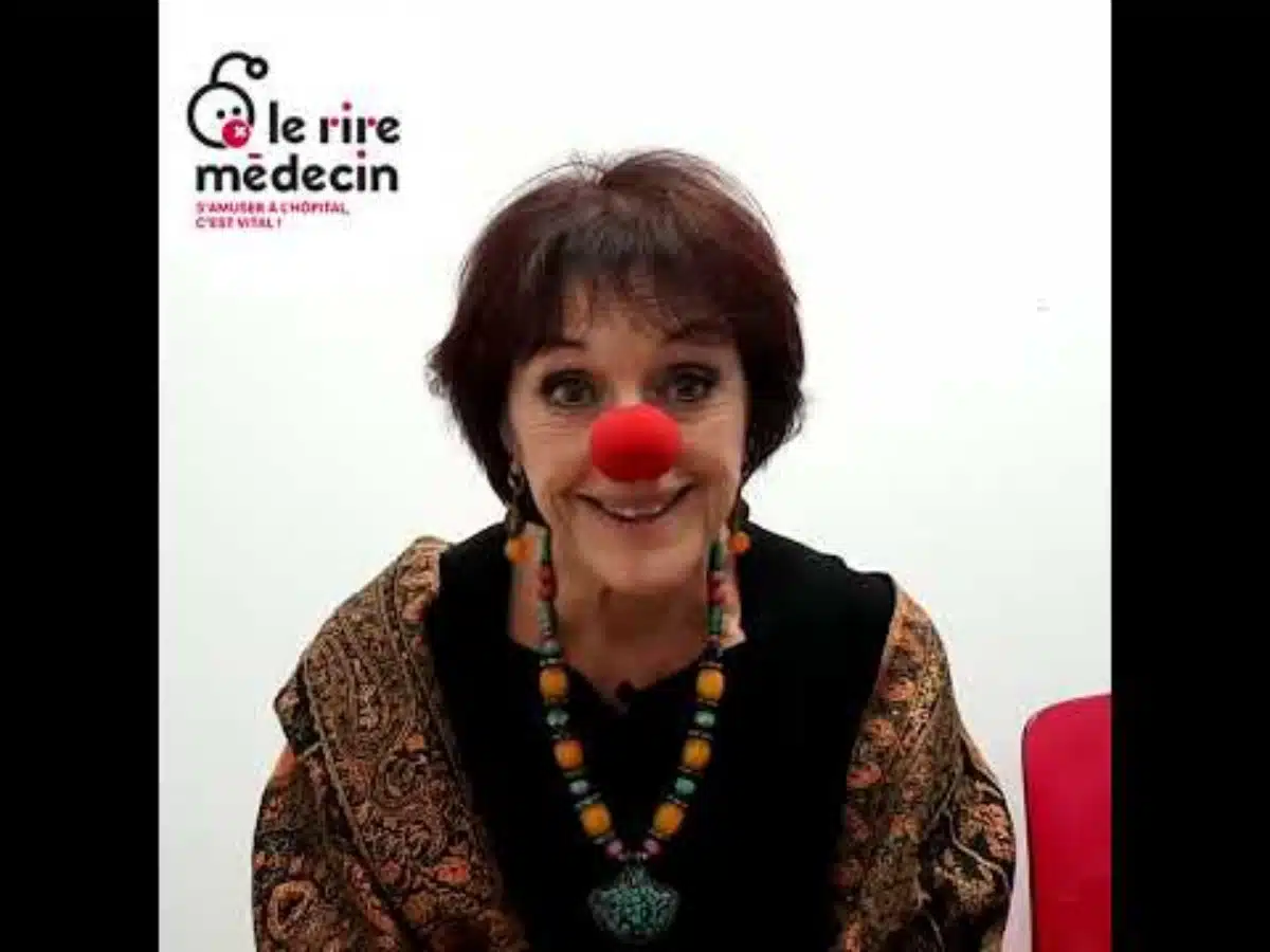 14 Anny Duperey engagement rire medecin