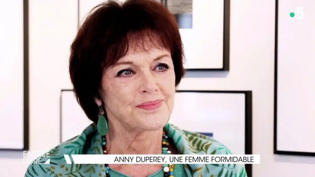 27 Anny Duperey retraite