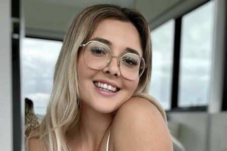 Une actrice OnlyFans révèle ce que son mari de 19 ans pense de son