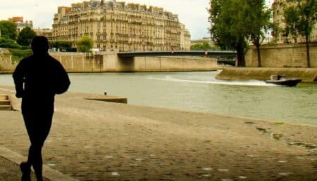 Joggeur bord de Seine