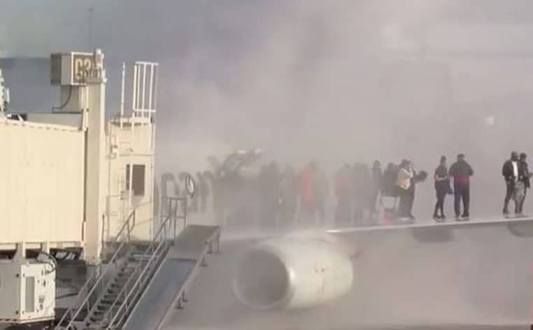 avion explosion aéroport