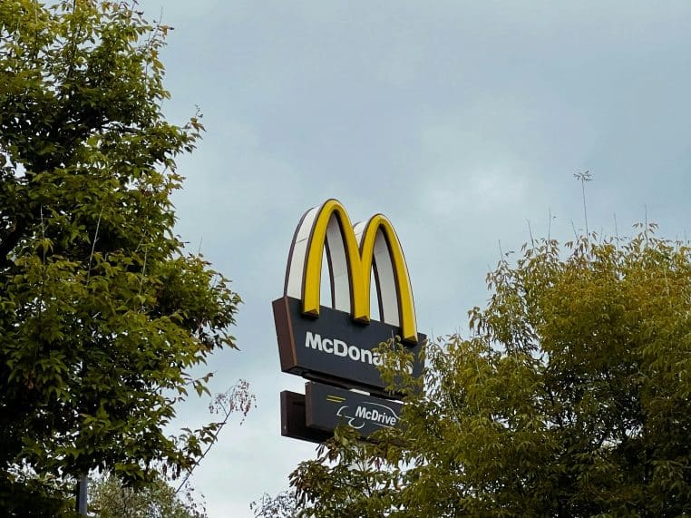 Un McDonald's de Melun vandalisé