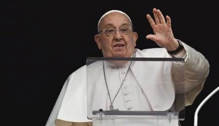 Le pape François adresse une lettre à ses fidèles