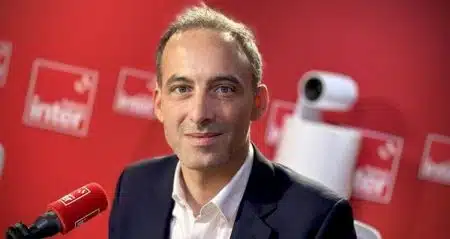 raphael glucksmann demande americains statut liberte