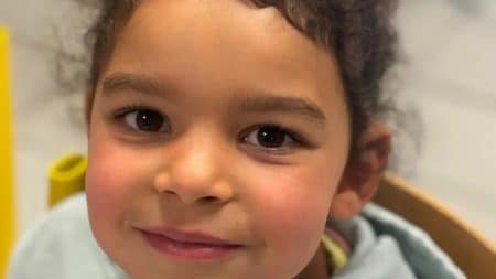 Selma, 6 ans, amputée après un accident dans une gare SNCF