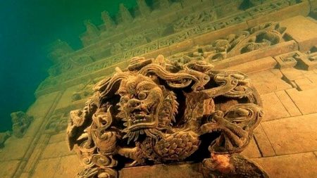 Cite Lion Submerge