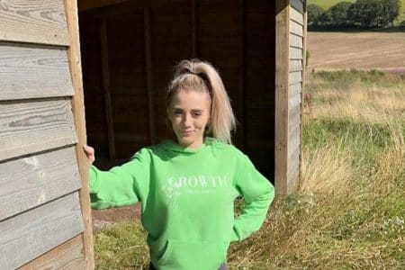 Une mère de famille qui a vécu dans un HLM devient super-riche en s