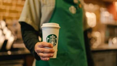 Illustration d'employé Starbucks.