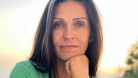 adeline blondieau harcelee par une fan - copie