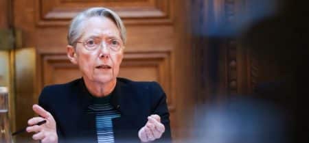 Elisabeth Borne annonce la généralisation de la pause numérique
