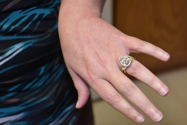 Mariage : son homme achète une bague de fiançailles sur le site Temu