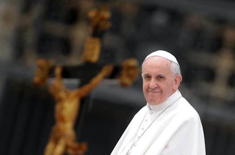 obsesques du pape francois polemiqueee