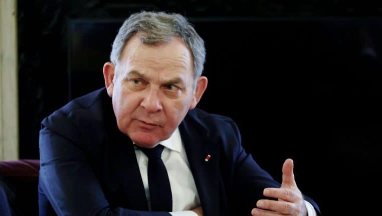 Un sénateur mis en cause dans une affaire de production