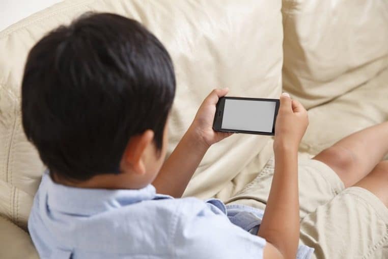 enfant de 9 ans se suicide après avoir été privé de téléphone