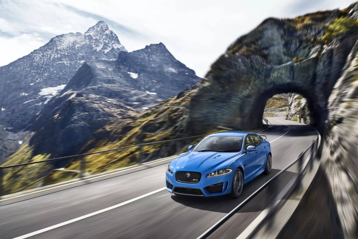 voiture route montagne