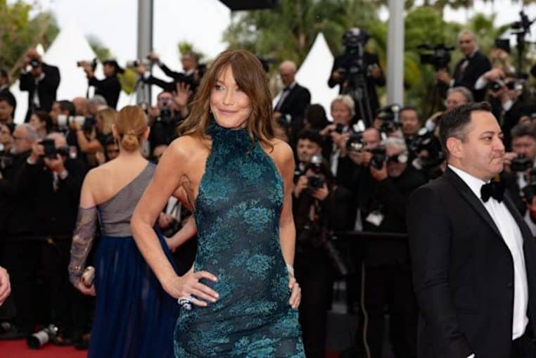 carla bruni chute accident festival de cannes tombe