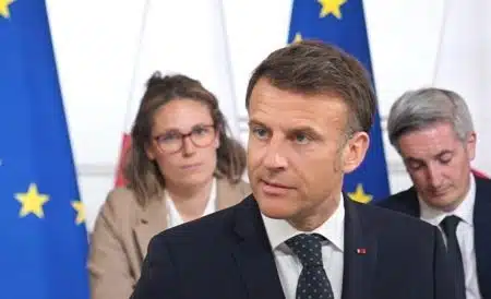 Emmanuel Macron intervient sur le plateau de TF1