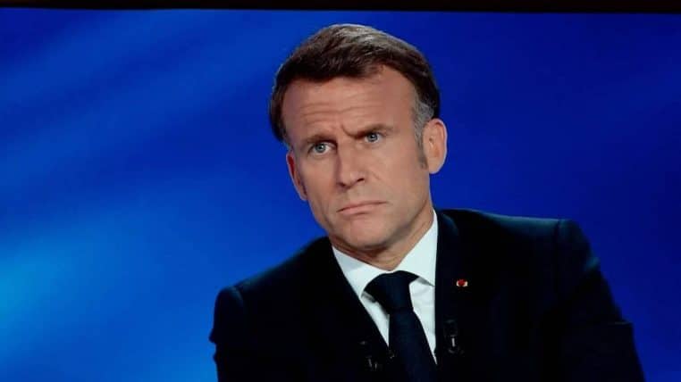 emmanuel macron perd son sang froid TF1 français - copie